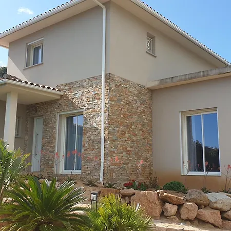 Villa 130 M2 Dans Domaine Prive Aux Pierres Roses Porto-Vecchio (Corsica)